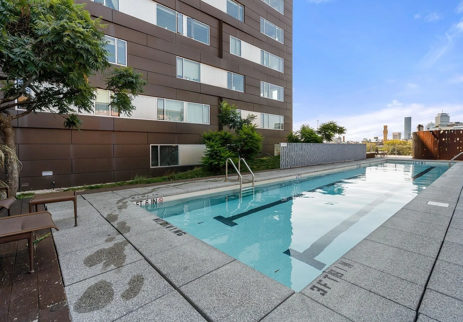 2 bed, 2.0 bath, 1179 sqft, $4,950 — Photo 2