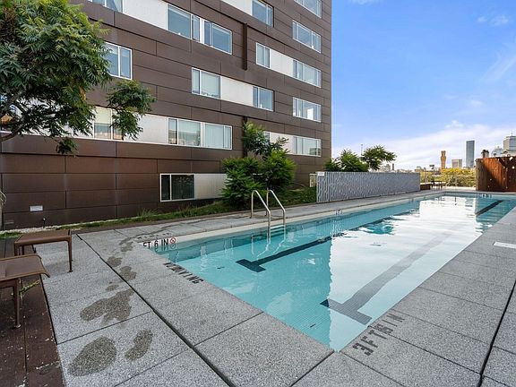 2nd image of 9 Wbroad Way #402