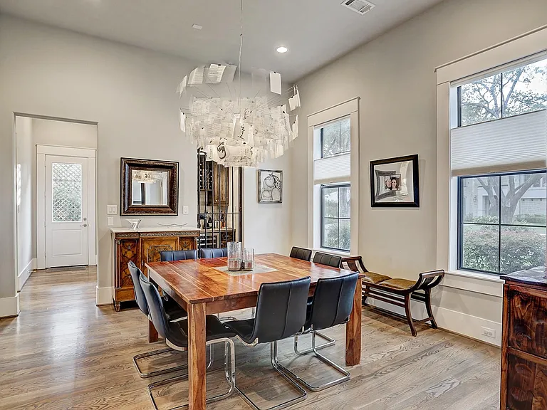 5655 Locke Ln — Photo 13