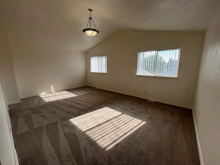 7327 N Bedford Ln — Photo 8