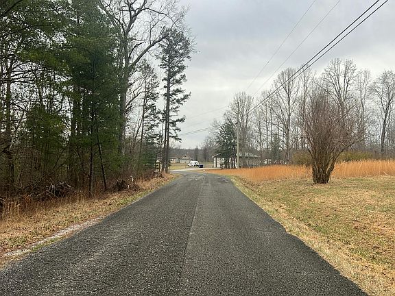 5th image of 846 Hugh Jones Rd