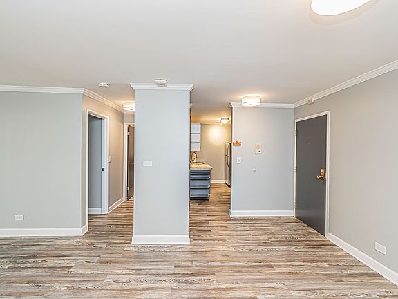 5th image of 1105 Miller Ln APT 110