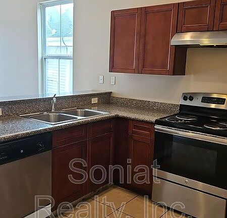 3rd image of 4124 Eagle St