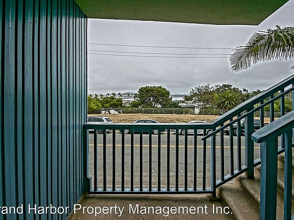 4th image of 3647 Stephen M White Dr #10299828