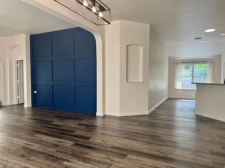 5615 Taylorcrest Dr — Photo 17