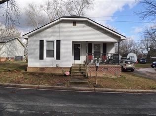 208 W 1st St, Landis, NC 28088