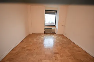 Rented by Luxury Habitat