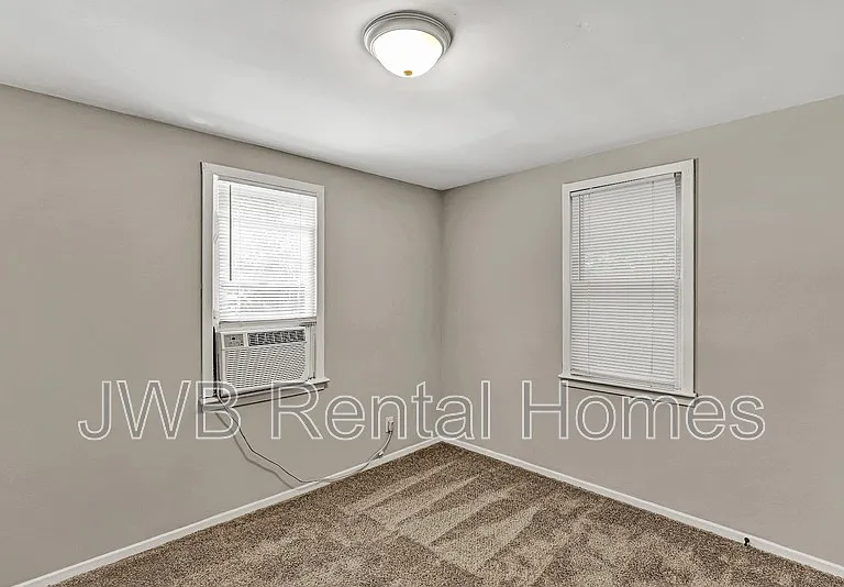 2387 2nd Ave — Photo 5