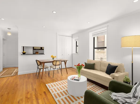 4 West 109th Street 2F image 2 of 5