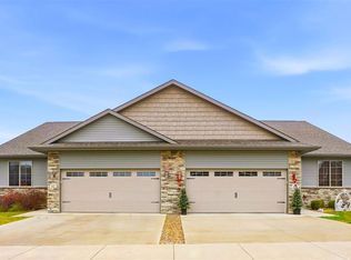 622 Dakota Ave, Tiffin, IA 52340