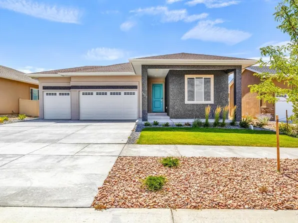 1922 Cuchara Dr, Pueblo, CO 81001