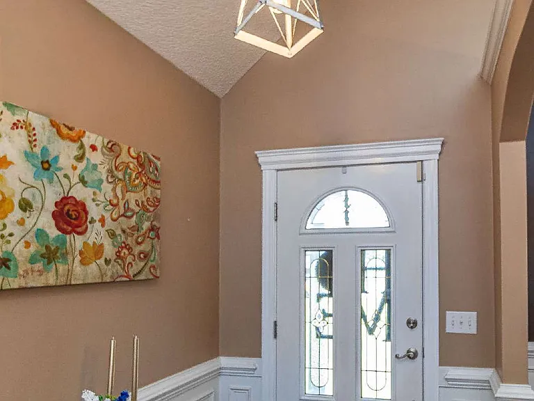 200 Ashworth Dr — Photo 4