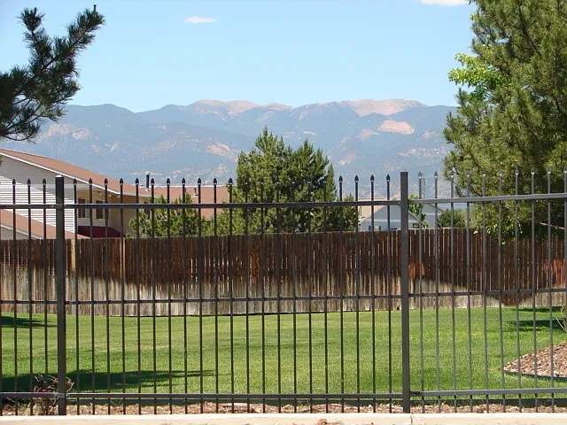 4307 Hunting Meadows Cir — Photo 3