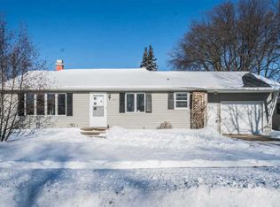 1651 Debra Ln, Green Bay, WI 54302