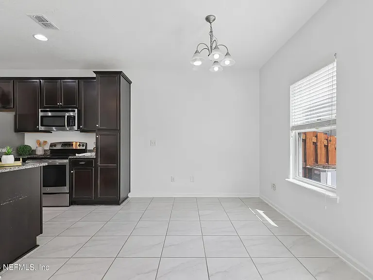 149 Moultrie Village Ln — Photo 8