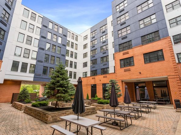 601 Riverside Ave UNIT 520