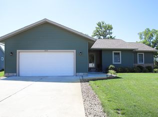 3055 Danglwood Ct, Muskegon, MI 49444