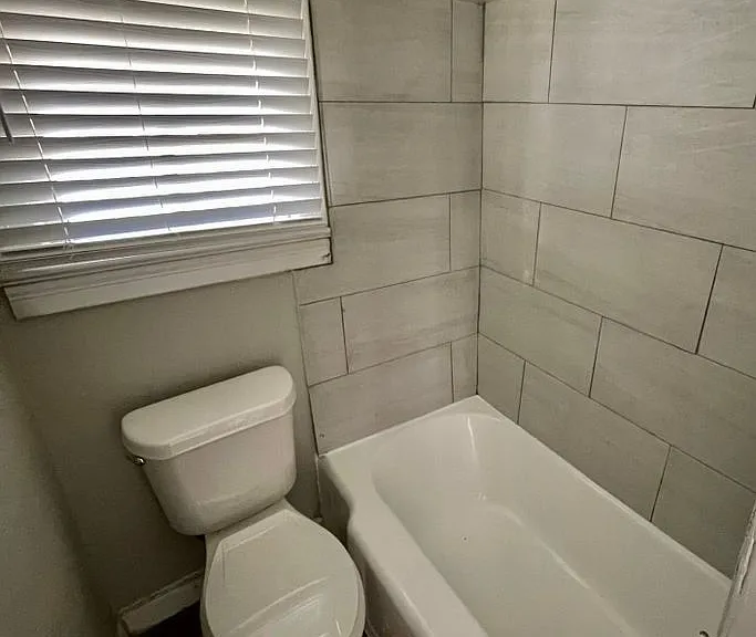 3305 N Laura St — Photo 17