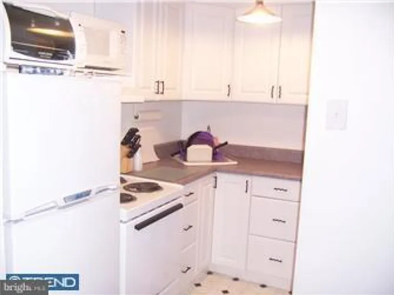 108 S Montpelier Ave #316 — Photo 2
