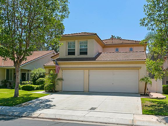2nd image of 3009 Sprucewood Ln