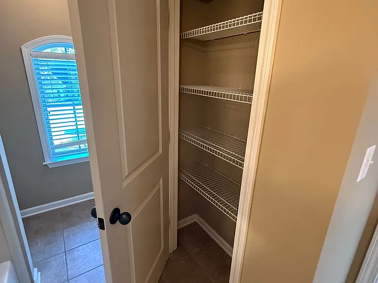 7904 Pips Ridge Ln — Photo 25