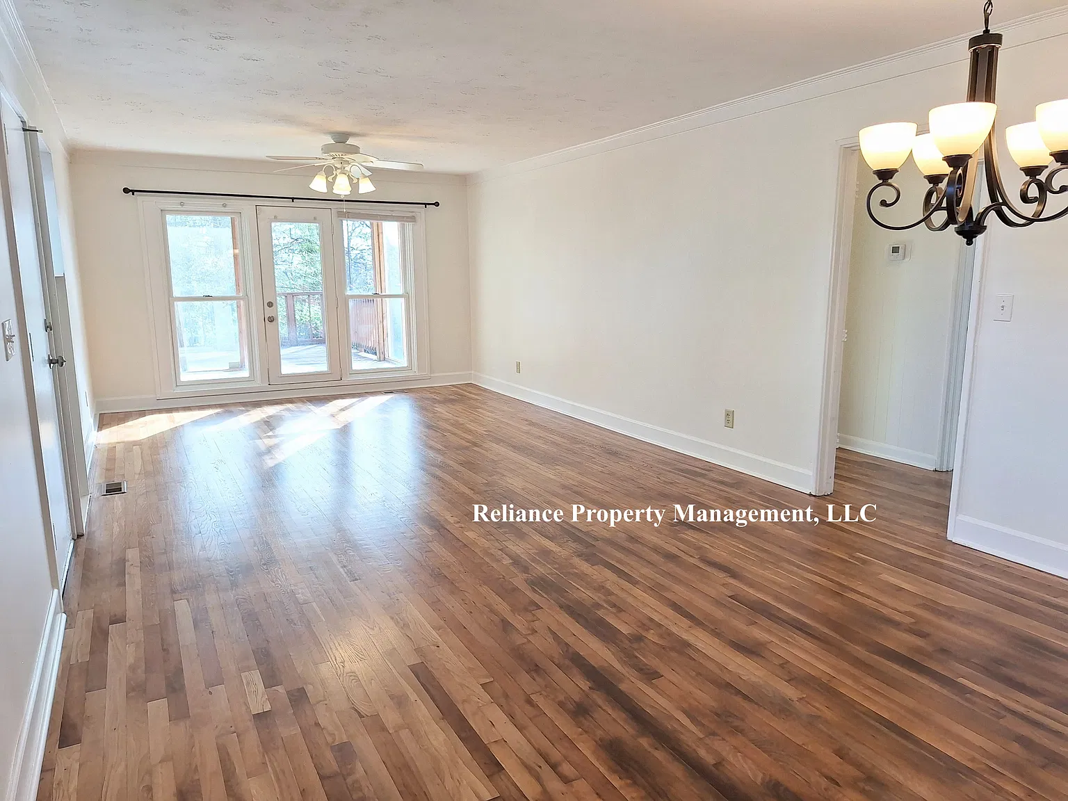 3 bed, 1204 sqft, $1,895 — Photo 3