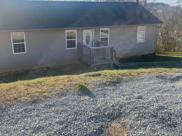 1210 Jessica Loop