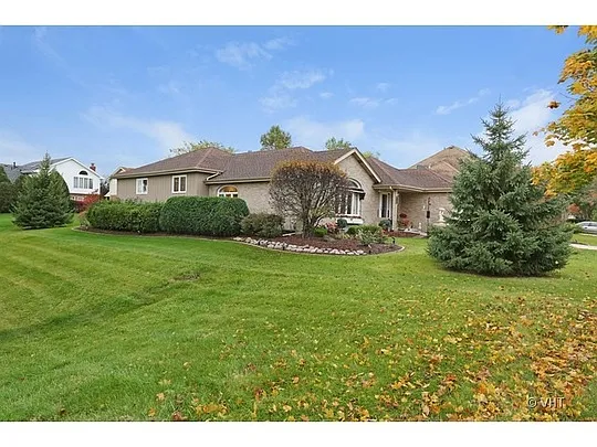 1127 Walter St photo 1