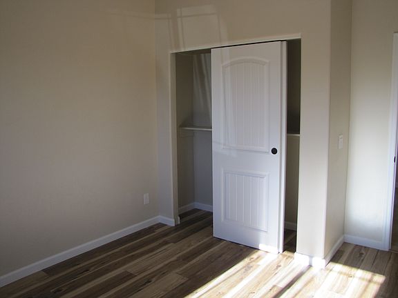 Bedroom 1/ closet