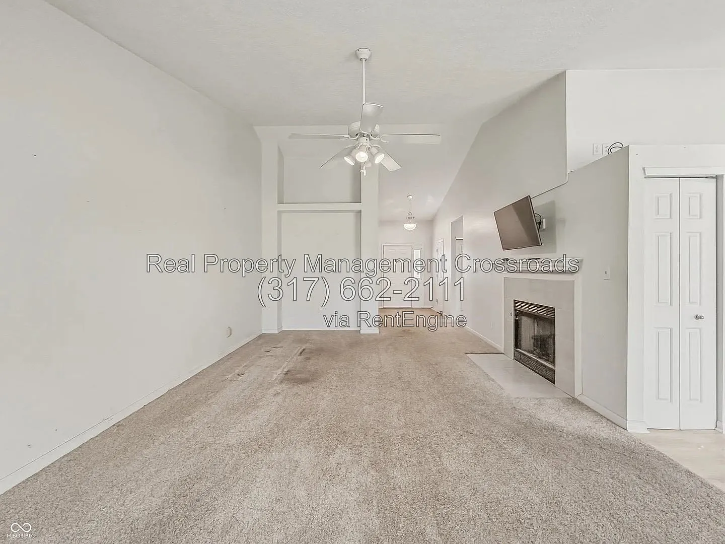 3 bed, 2.0 bath, 1390 sqft, $2,000 — Photo 4