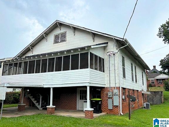 2nd image of 302 Coffee St E