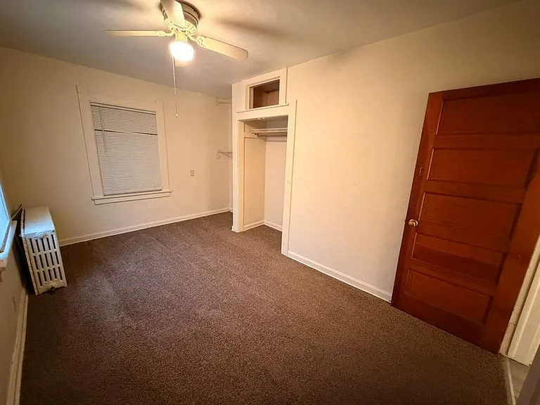 319 White St — Photo 16