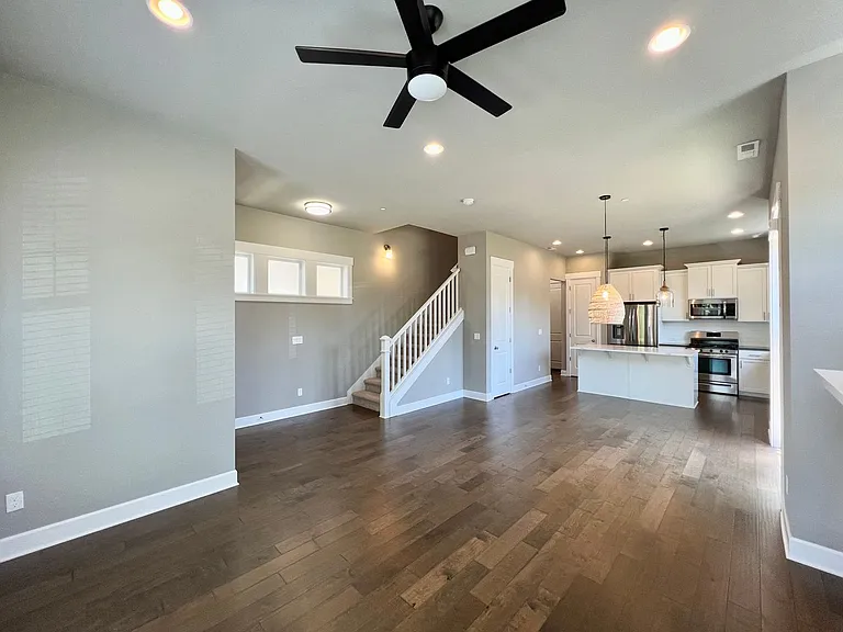 11571 SW Barber St — Photo 7
