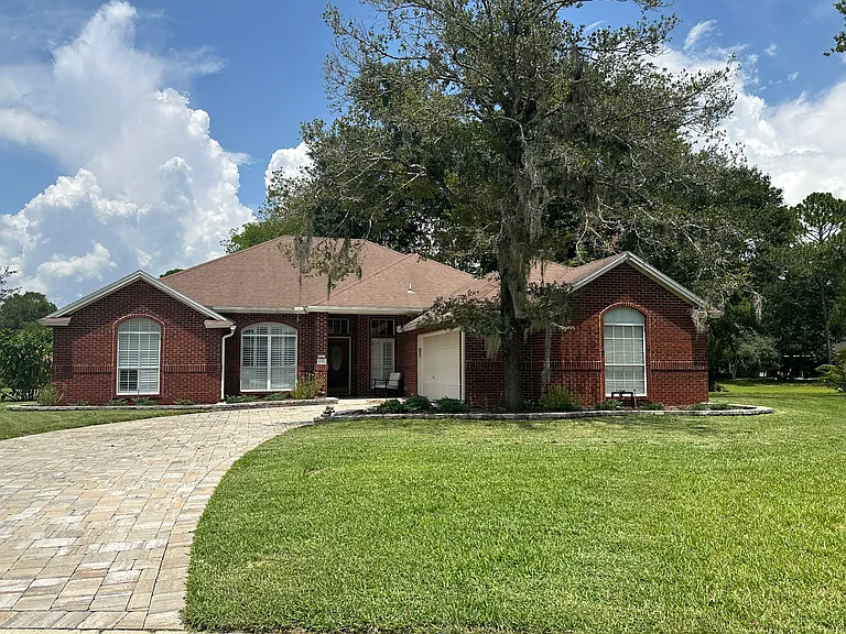 417 Piper Pl — Photo 1