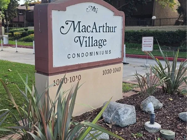 1000 W Macarthur Blvd APT 84, Santa Ana, CA 92707