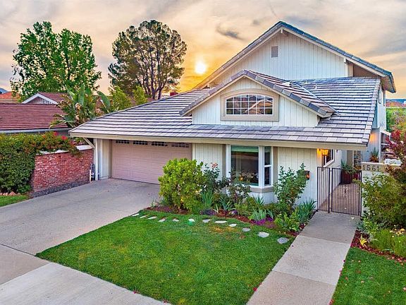 4th image of 1561 S La Venta Dr