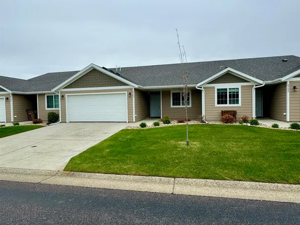 6302 W Maxwell Pl, Sioux Falls, SD 57107