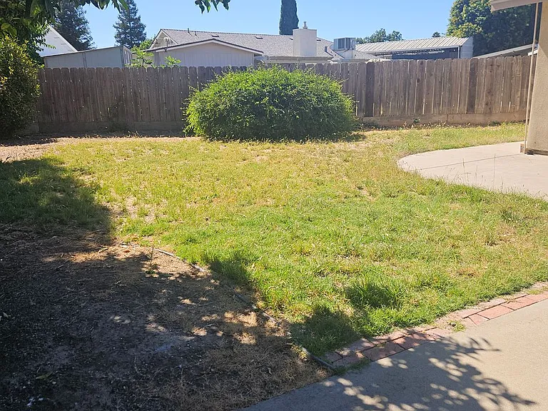 3544 Traveler Ct — Photo 15