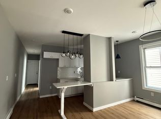 139 N 11th St #R2, Newark, NJ 07107