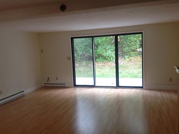 2nd image of 42 Crescent Lane #42