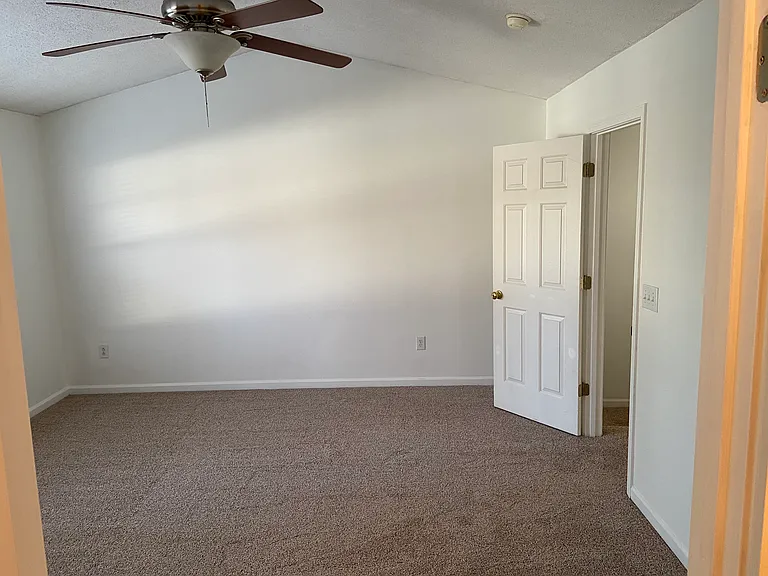 228 Braelock Dr — Photo 9