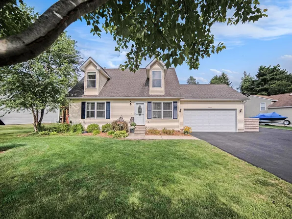 4446 Spinnaker Ln, Pleasant Lake, MI 49272
