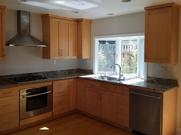 3rd image of 2510 Lost Oaks Dr