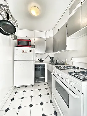 Rented by Corcoran | media 11