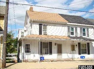 32 W Main St, Windsor, PA 17366