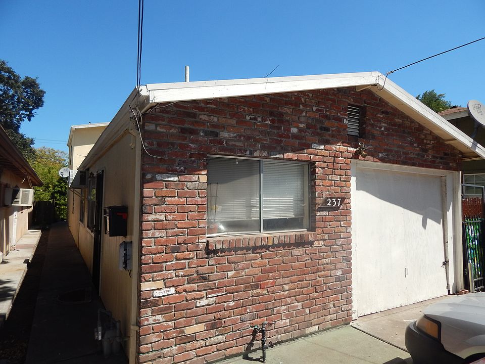 1st image of 237 E Pine St