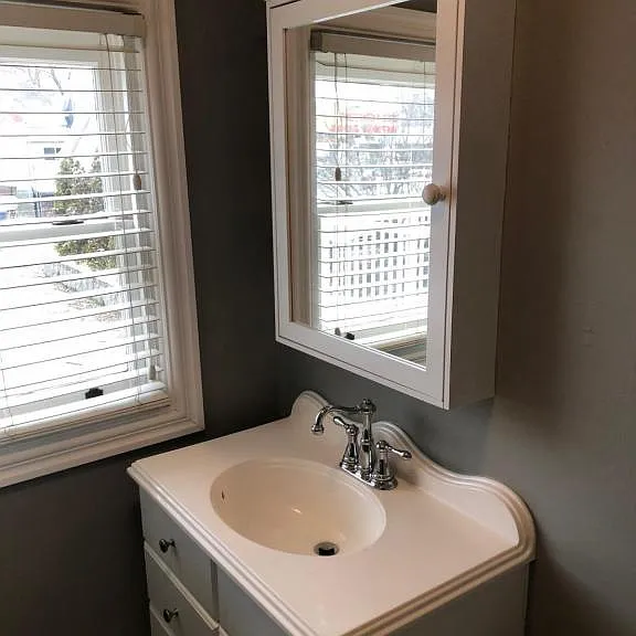 1005 W Augusta Ave — Photo 2