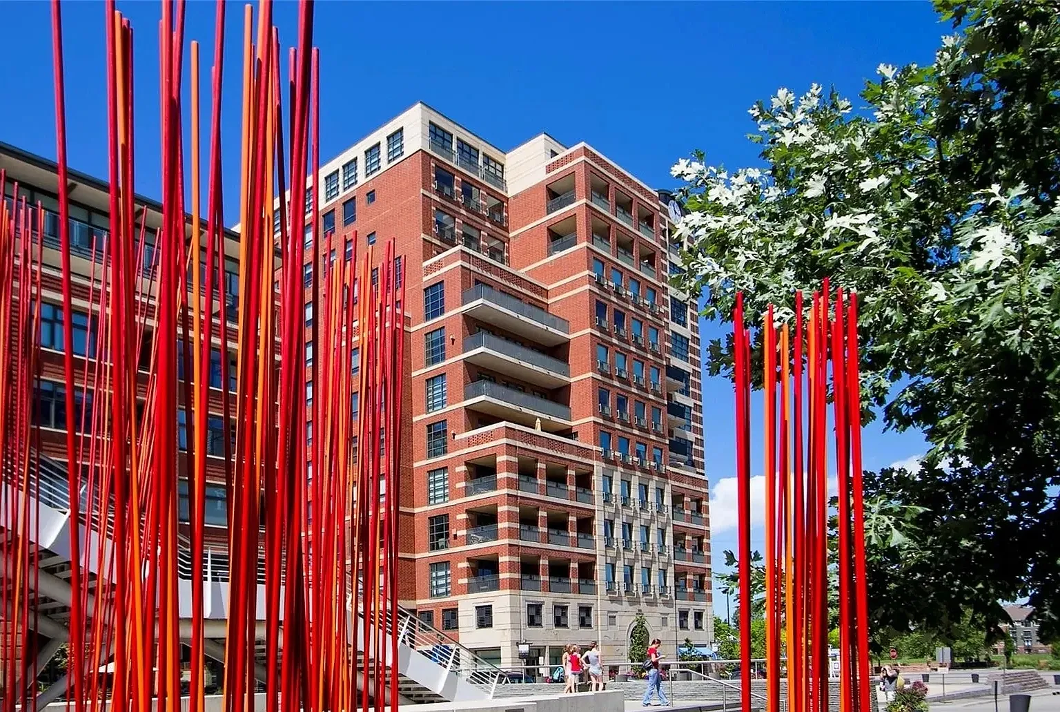 1 bed, 834 sqft, $1,675 — Photo 2