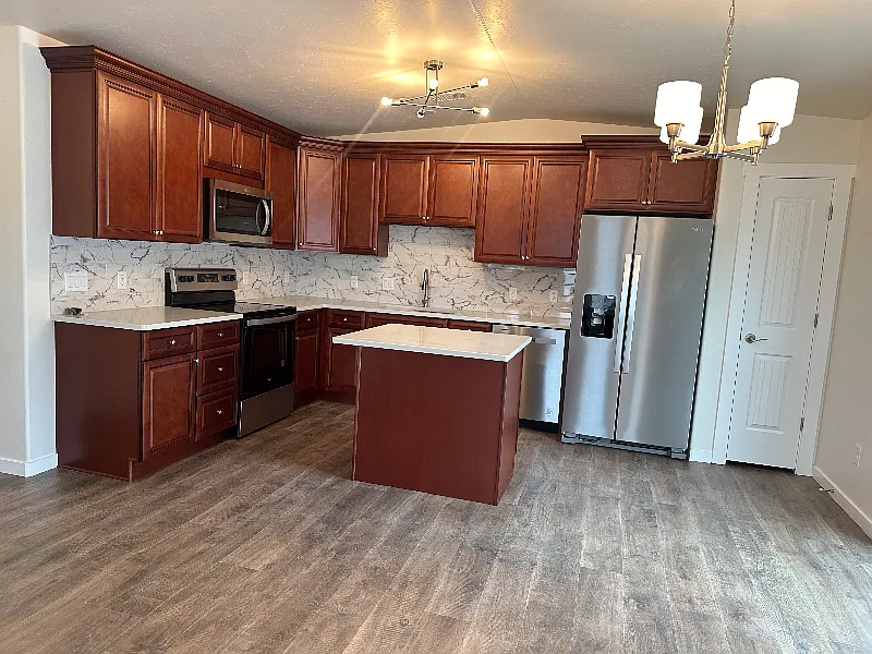 3 bed, 1202 sqft, $2,200 — Photo 2