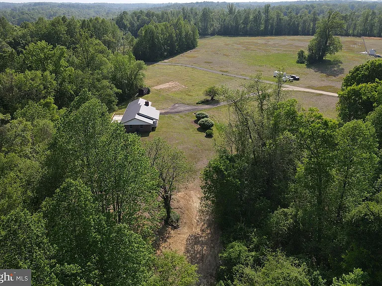 13245 Croom Rd — Photo 58